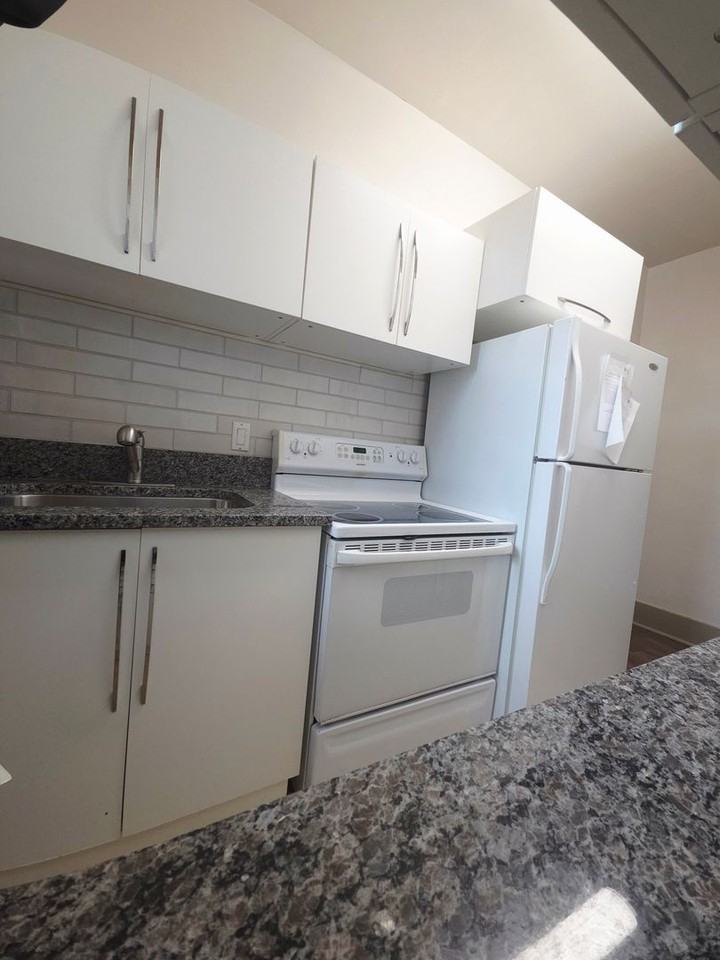 1000 Carteret Ave #3 - Photo 5 of 30