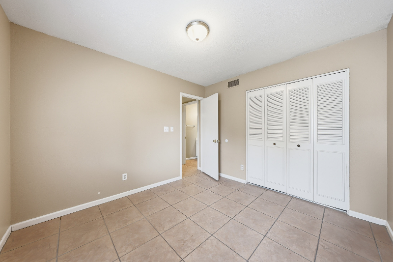 4529 W Mclellan Rd - Photo 4 of 20