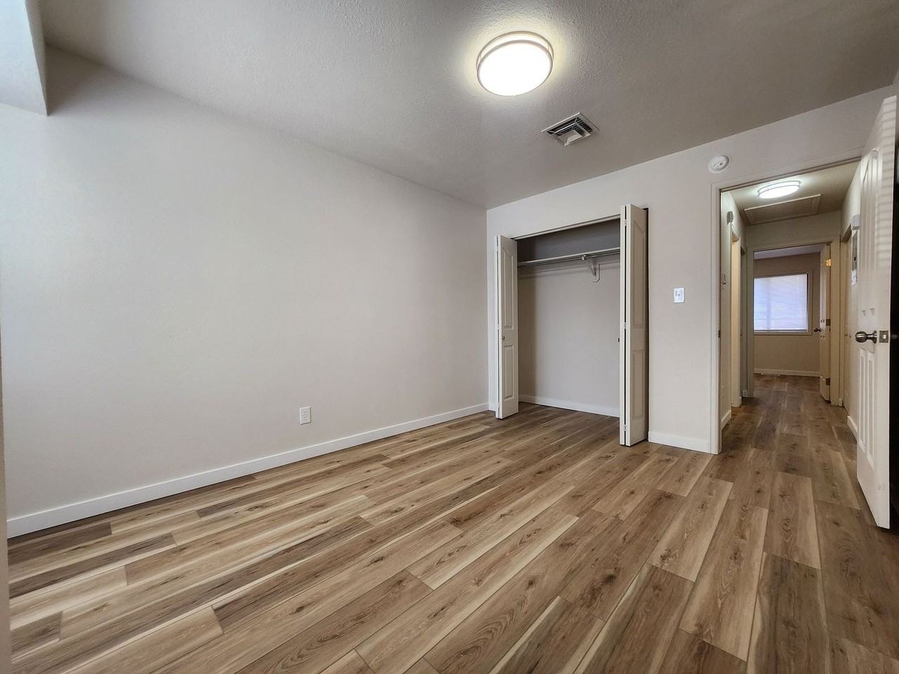 1421 Anita St - Photo 6 of 22