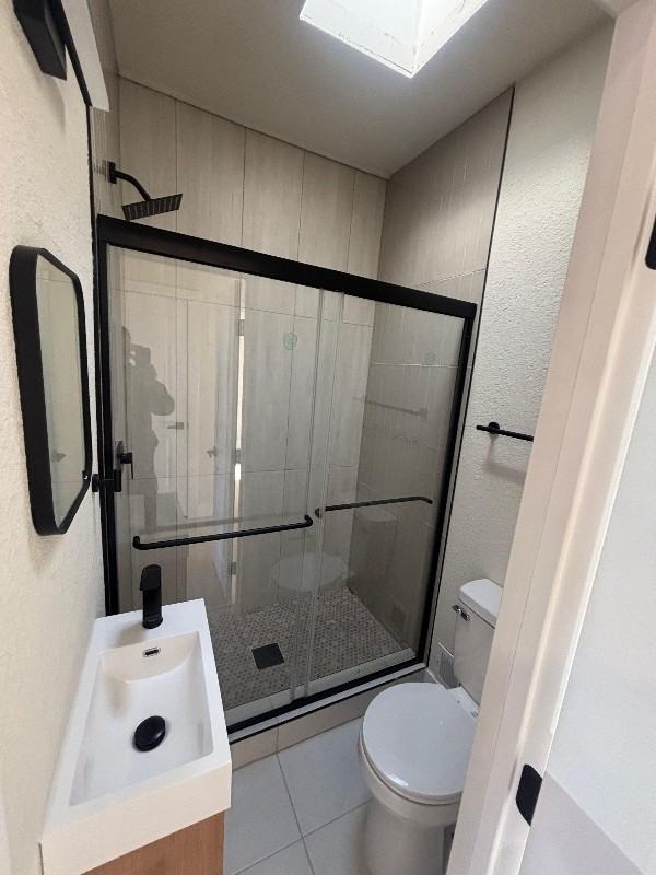 704 E Dakota Ave - Photo 7 of 12