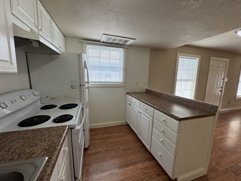 1034 W Village Ct #D - Photo 4 of 10