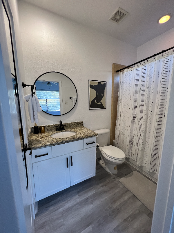 2318 Emancipation Ave - Photo 5 of 20