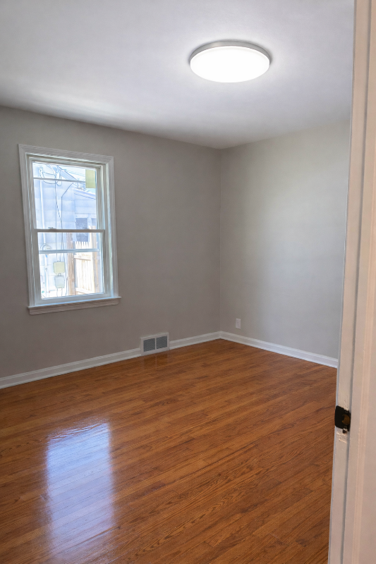 4249 Wyncote Rd - Photo 7 of 17