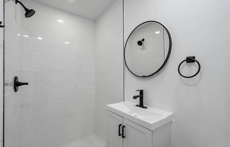 253 Southern Ave - Photo 4 of 9