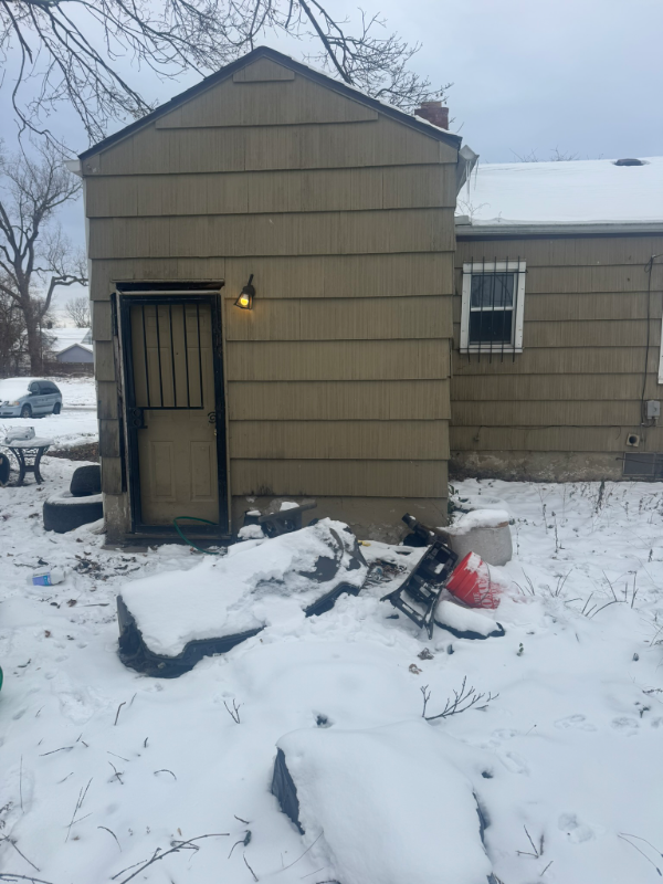 3401 Davison Rd - Photo 3 of 6