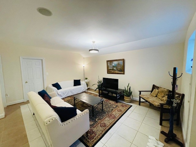 445 Knoll St Nw - Photo 2 of 20