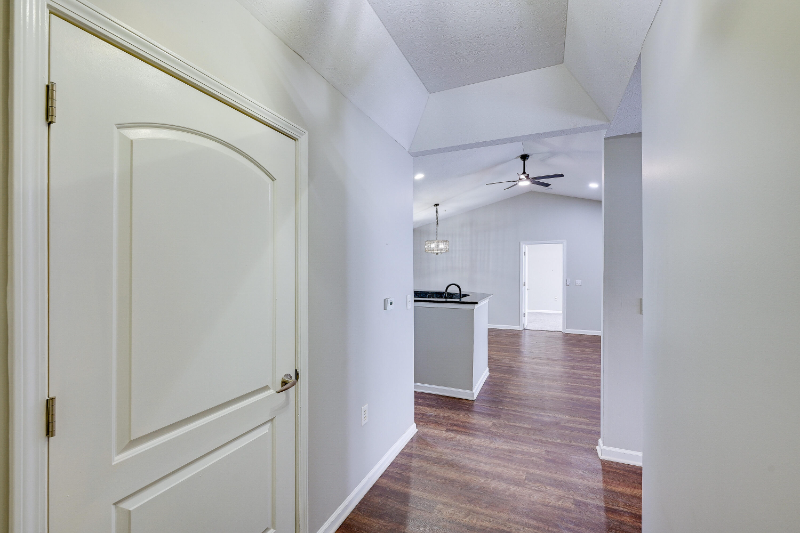 1695 Berrancher Dr - Photo 5 of 50