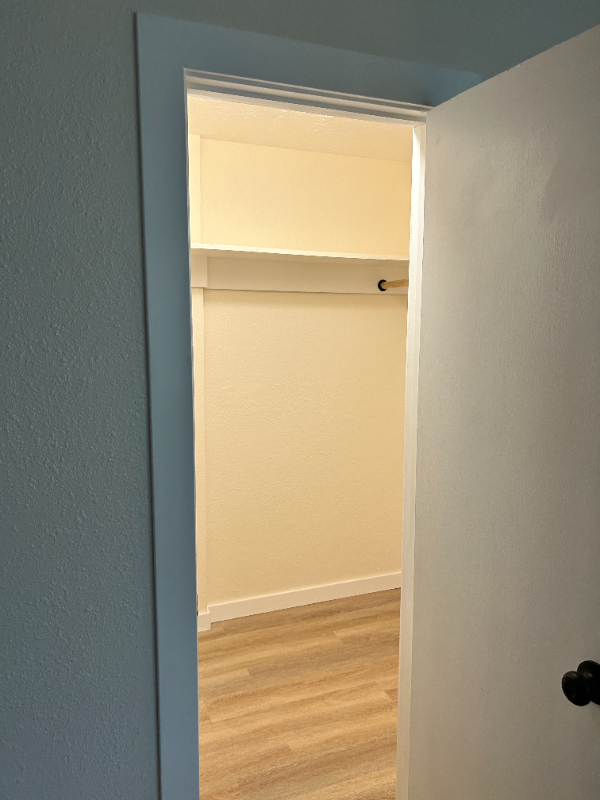 4224 Roma Ave Ne - Photo 6 of 8