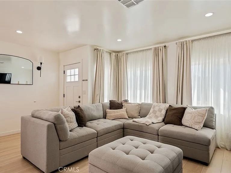 13927 Flatbush Ave - Photo 6 of 20