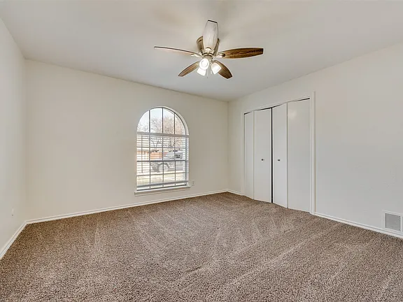 1700 Prestonwood Dr - Photo 3 of 20