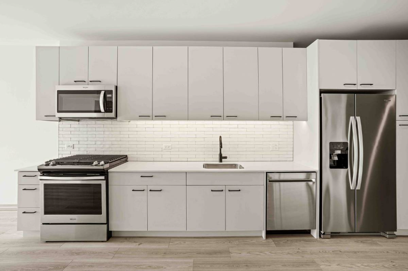 2179 N Elston Ave - Photo 5 of 18