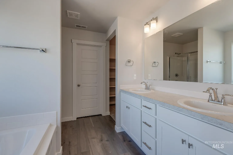 1733 S Seagrass Ave - Photo 6 of 12