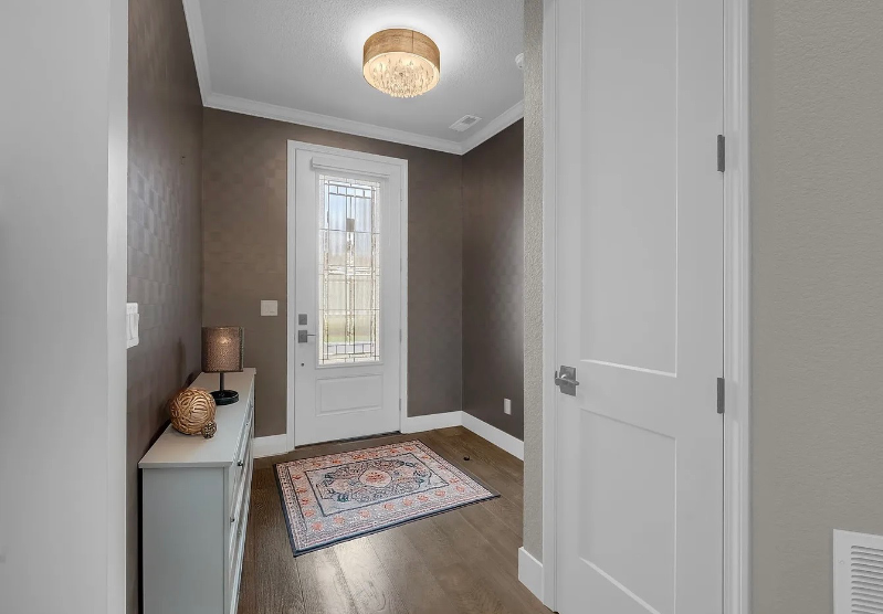 2060 Lakeland Way - Photo 2 of 20