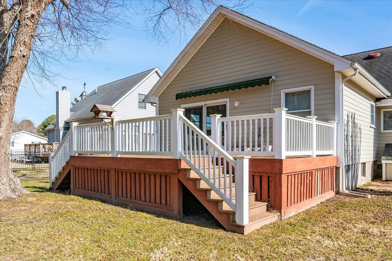 10505 Keyser Point Road - Photo 5 of 50