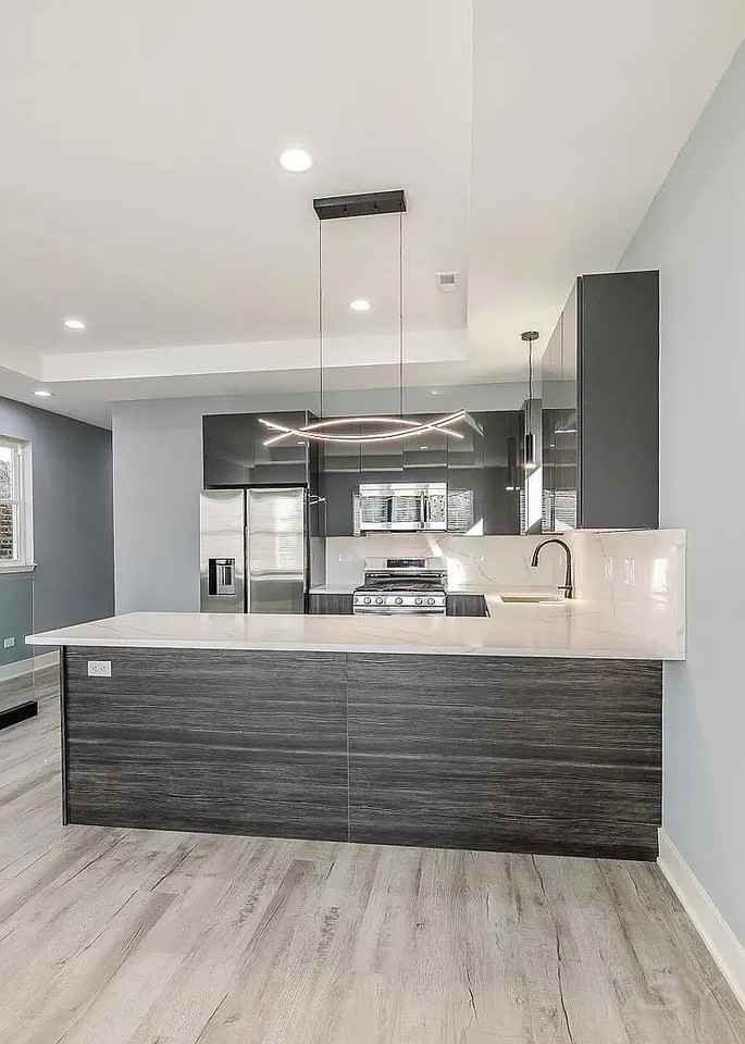 2712 W 24th Pl, Unit 1 - Photo 2 of 23