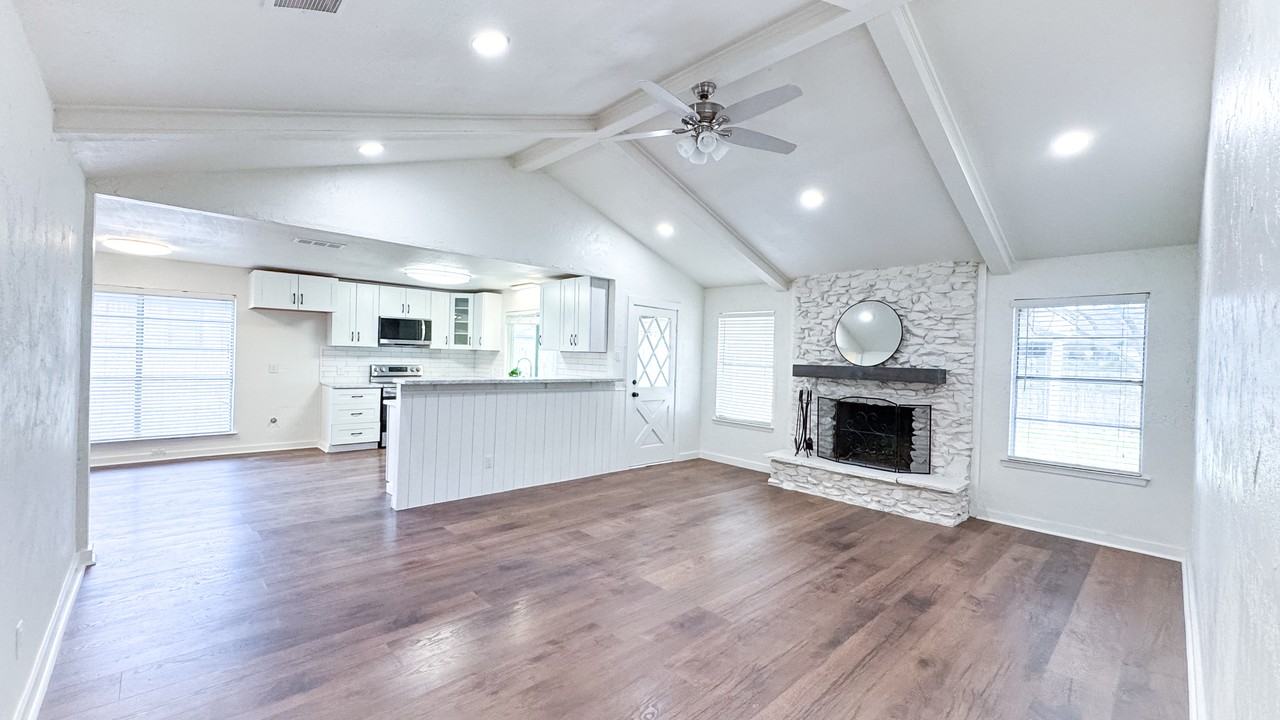 8421 Randy Dr #NA - Photo 3 of 31