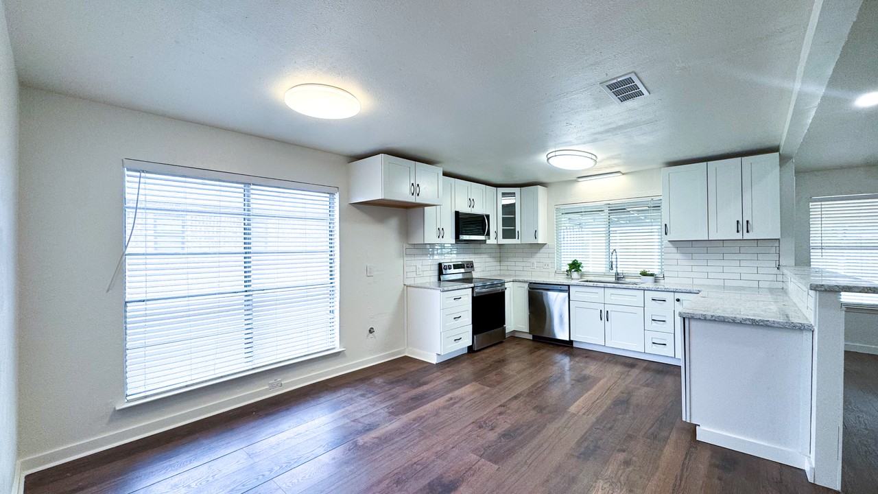 8421 Randy Dr #NA - Photo 5 of 31