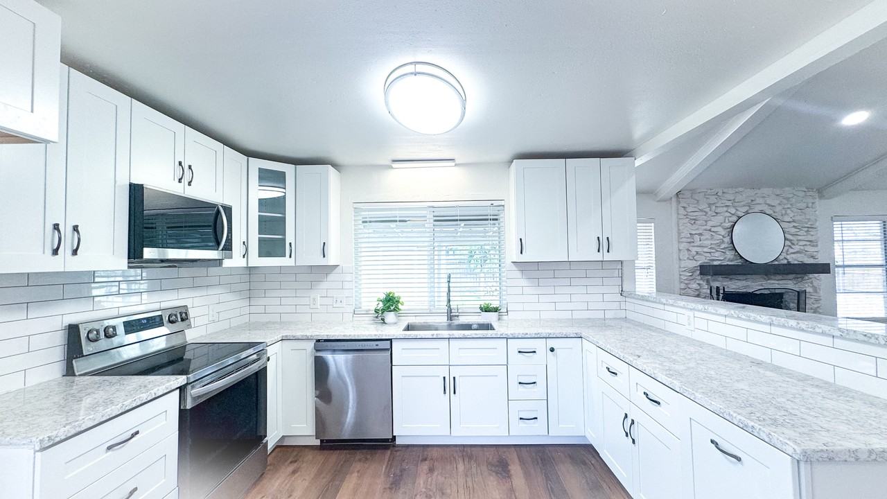 8421 Randy Dr #NA - Photo 7 of 31