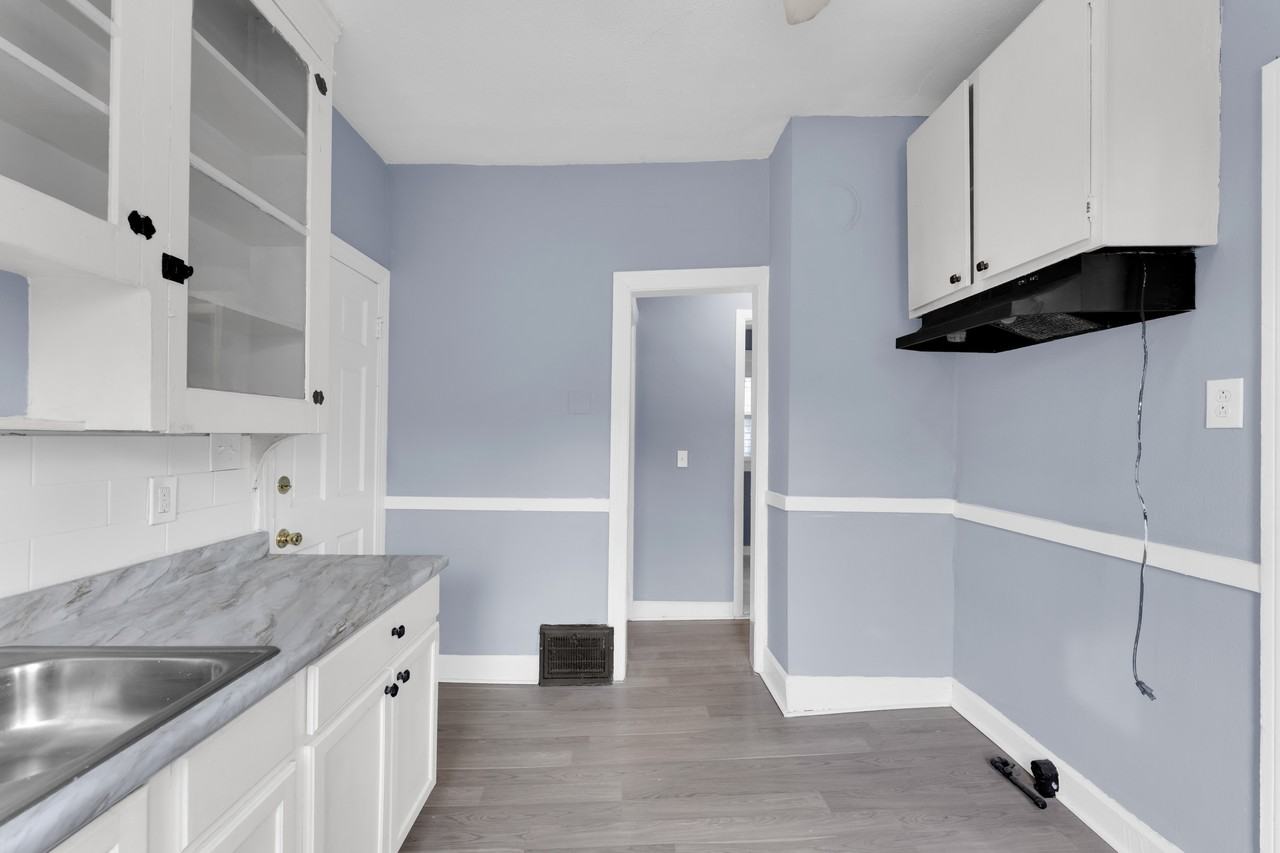 2206 Kenneth Ave #DOWN - Photo 2 of 20