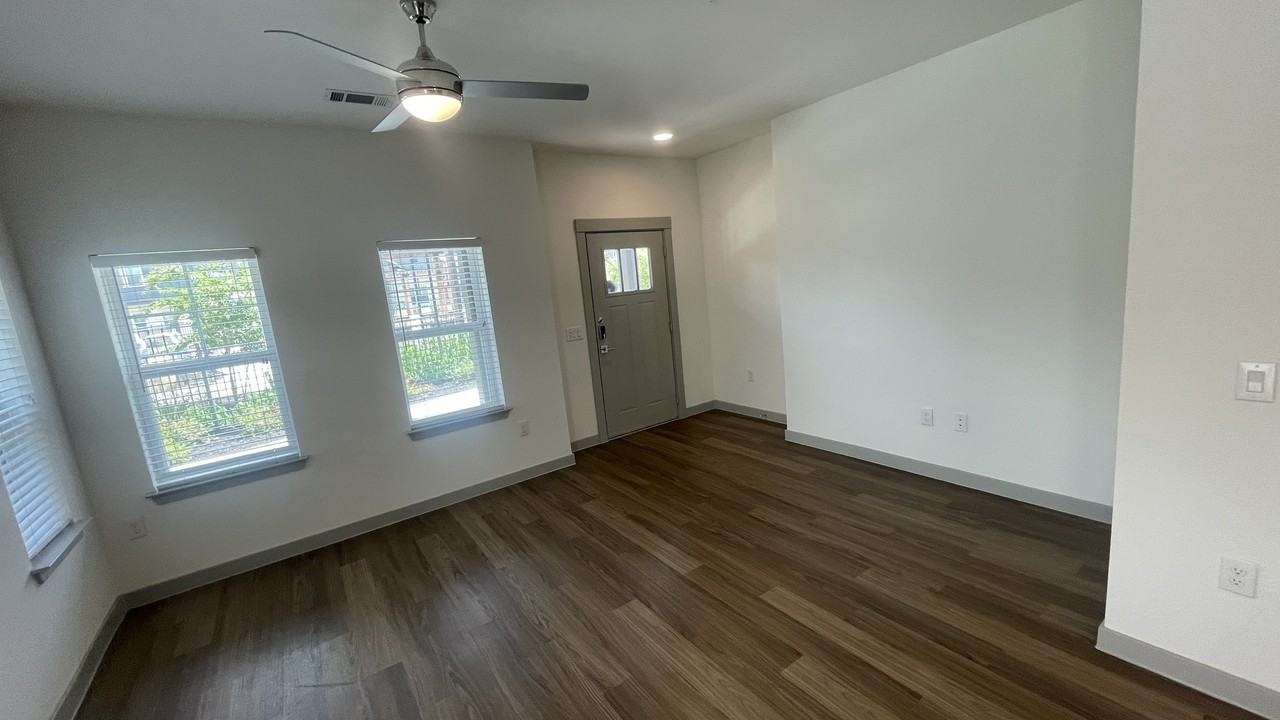 Waterway Ln - Photo 5 of 18