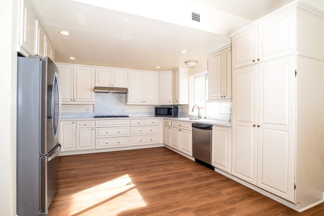 1908 Broadway #NA - Photo 7 of 28