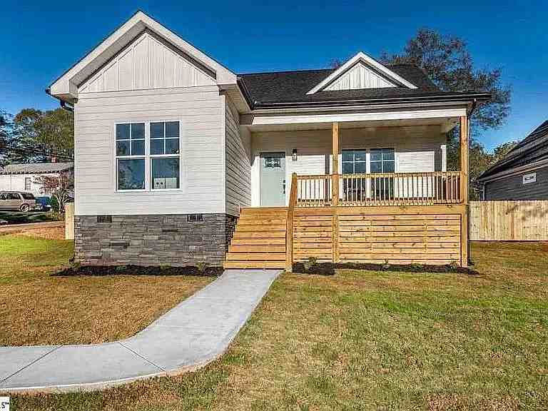 111 Chestnut St #NA - Photo 2 of 19