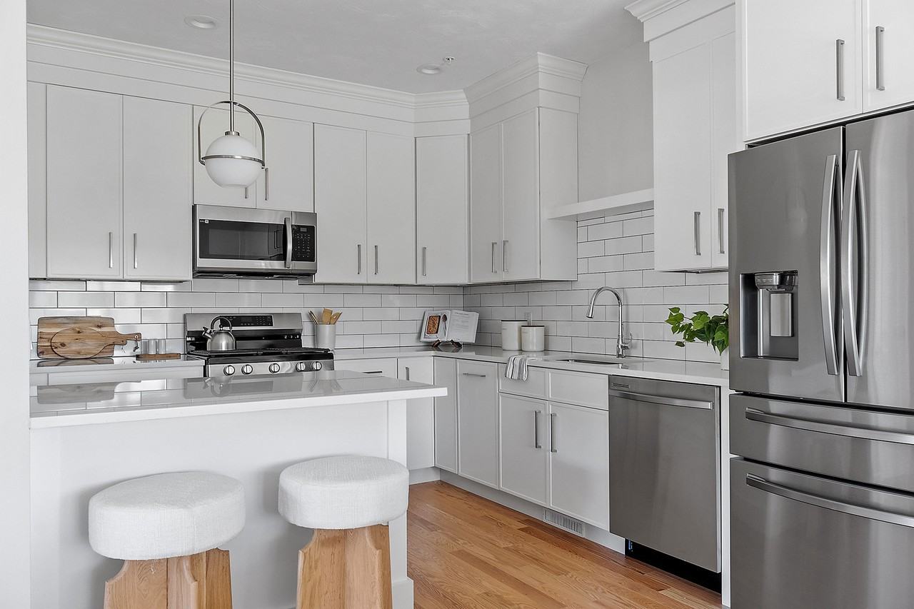 4 Pebble Cir #4 - Photo 2 of 13