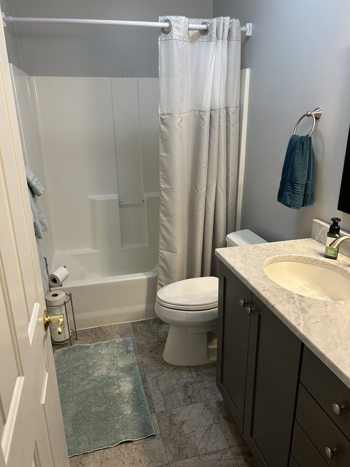 3101 Saint Charles Ave #12 - Photo 4 of 9