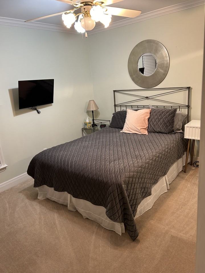 3101 Saint Charles Ave #12 - Photo 6 of 9