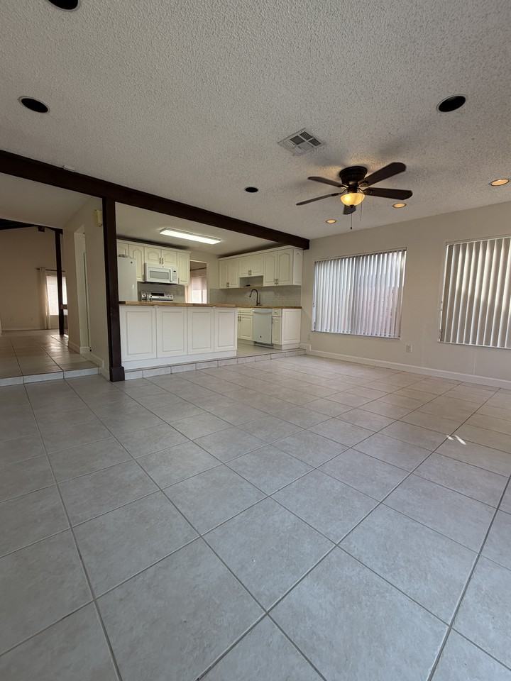 13261 Sw 102nd Ter #NA - Photo 6 of 32