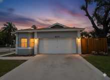 890 Nw 25th Ave #NA - Photo 1 of 1