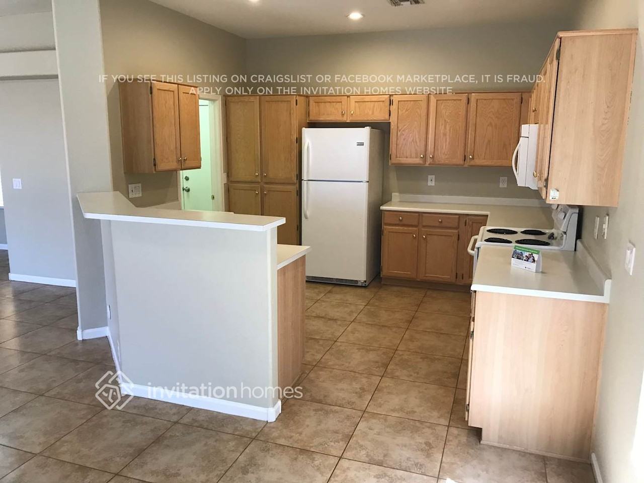 10131 W Oregon Ave - Photo 3 of 14