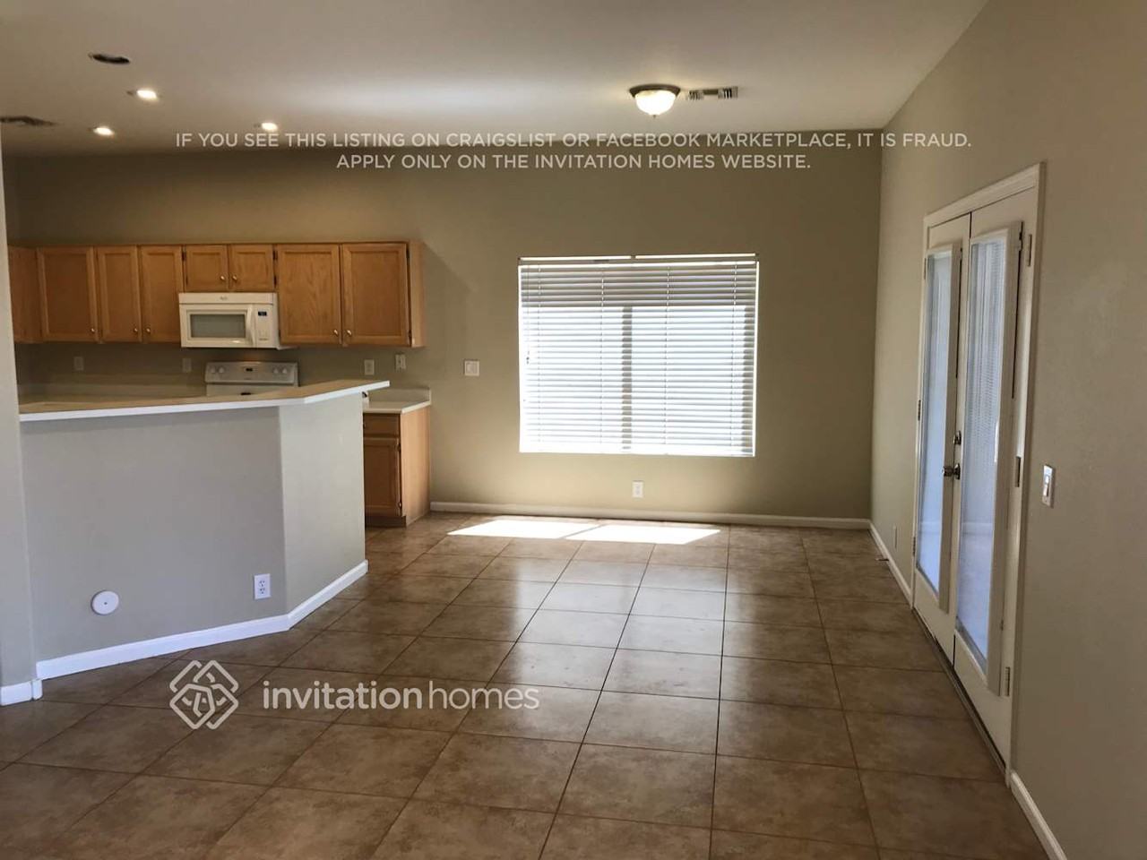 10131 W Oregon Ave - Photo 4 of 14