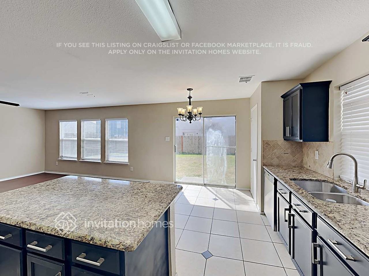 926 Gillon Dr - Photo 5 of 18