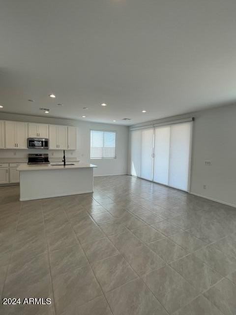 2085 E Wetleaf Pl - Photo 7 of 38