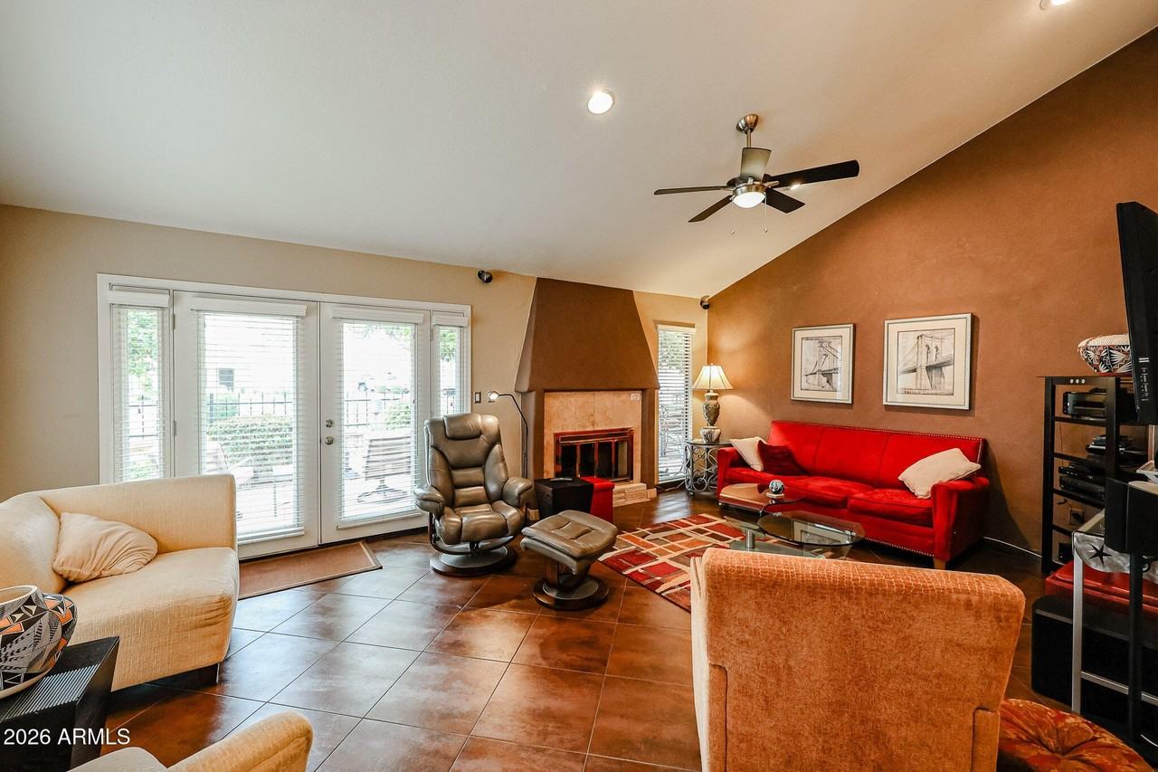 7720 N Pinesview Dr - Photo 5 of 44