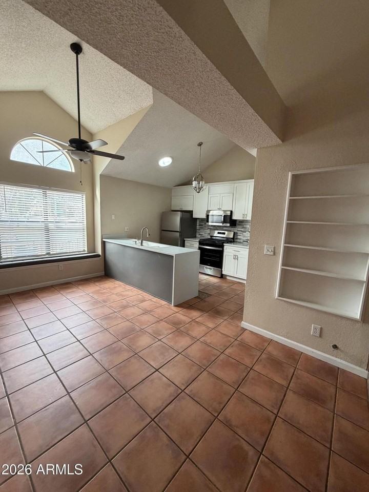 1415 Plaza Seca - Photo 5 of 17