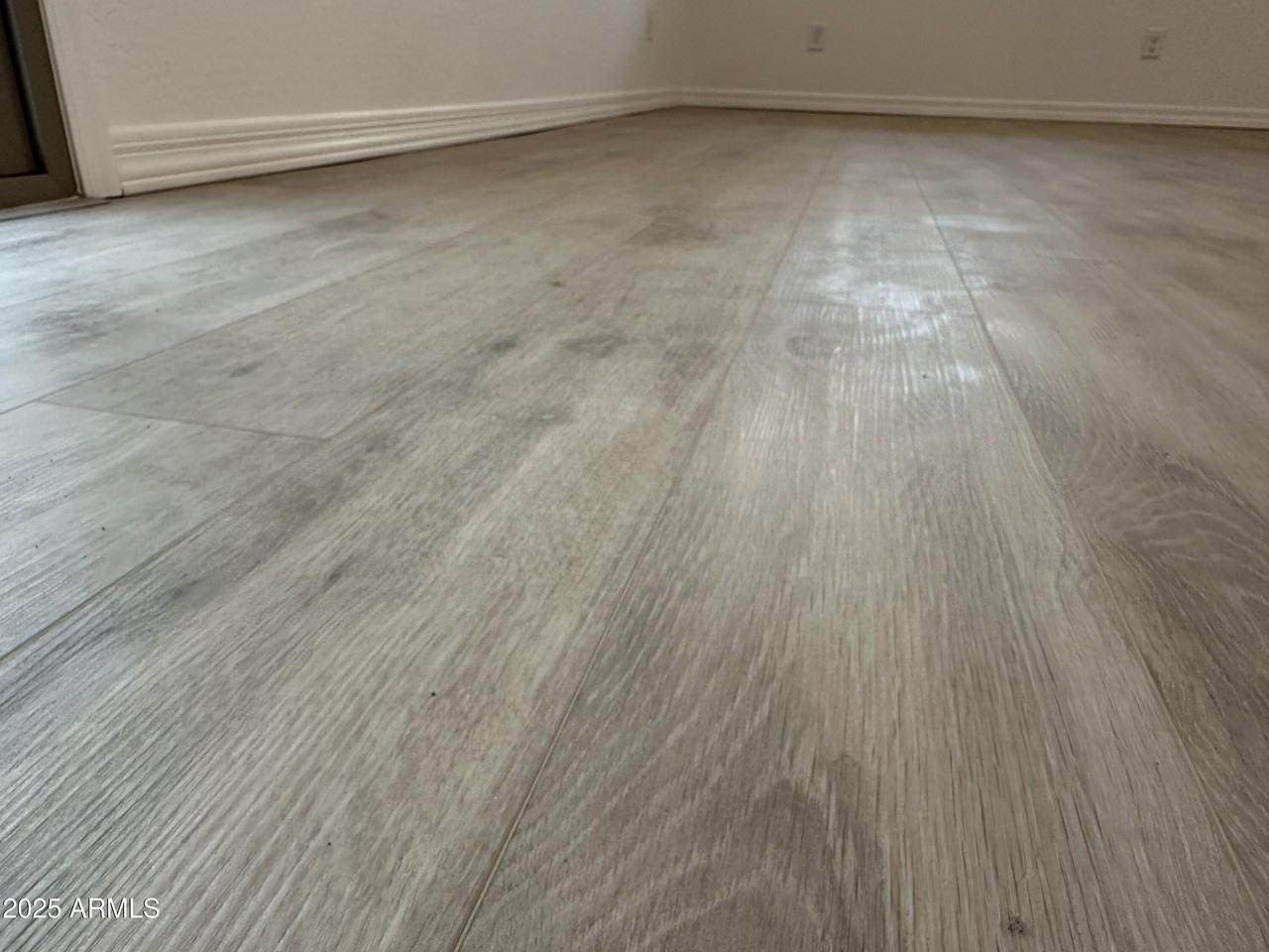 1223 W Sparrow Dr - Photo 7 of 33