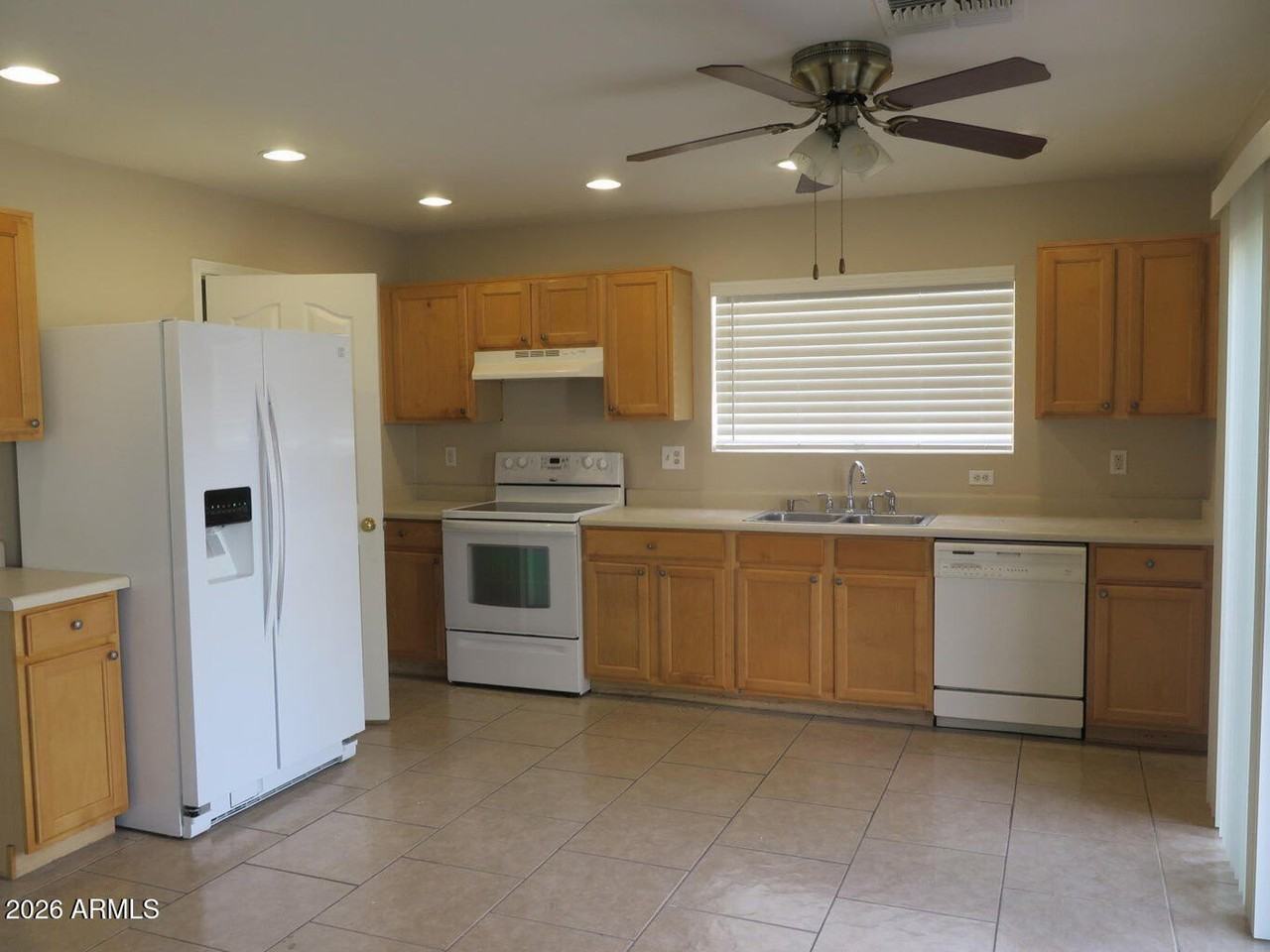 3331 S Chaparral Rd - Photo 5 of 24