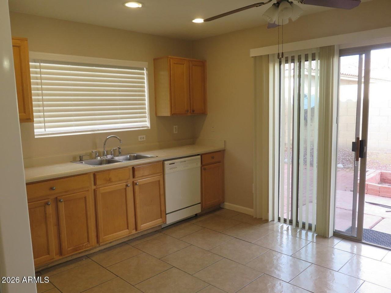 3331 S Chaparral Rd - Photo 6 of 24