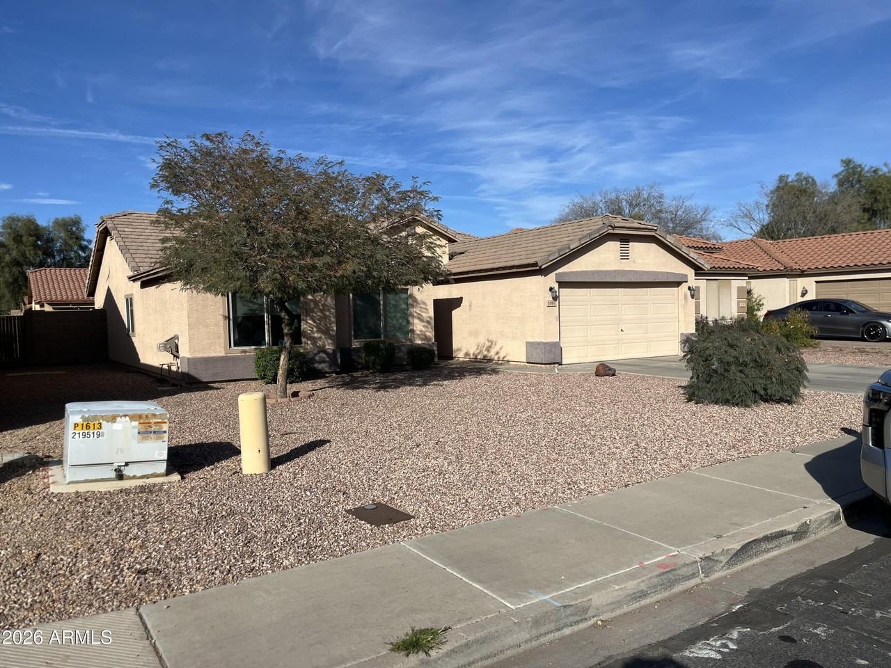 9260 W Caron Cir - Photo 2 of 13