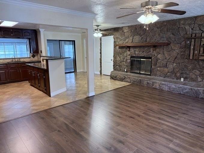 4739 Lawndale Ave - Photo 4 of 17