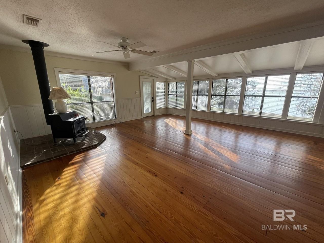 6621 Purvis Rd - Photo 5 of 50