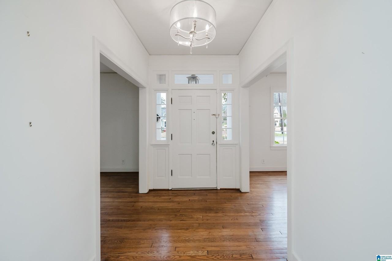 312 E Linwood Dr - Photo 5 of 50