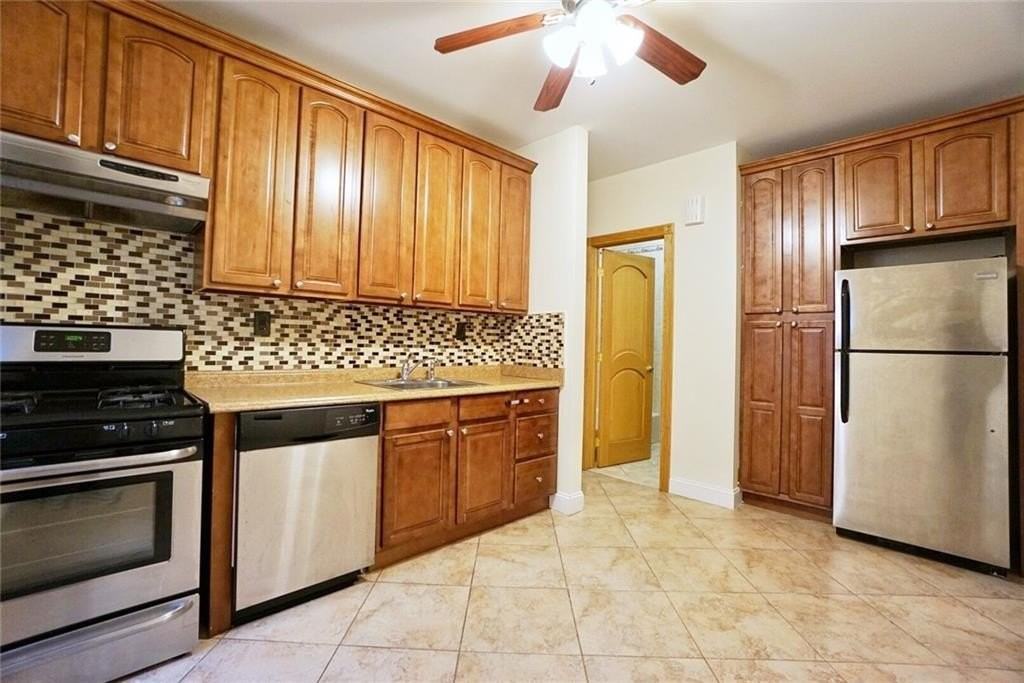 556 81st St #2 - Photo 2 of 15