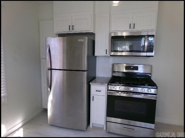 2324 Louisiana St - Photo 6 of 17