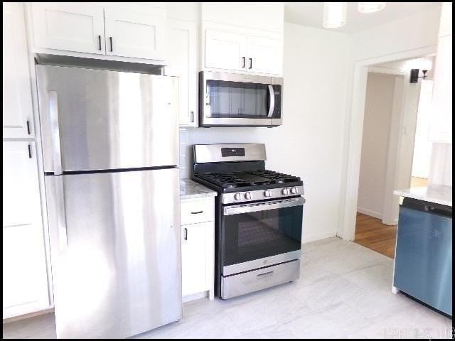 2324 Louisiana St - Photo 7 of 17