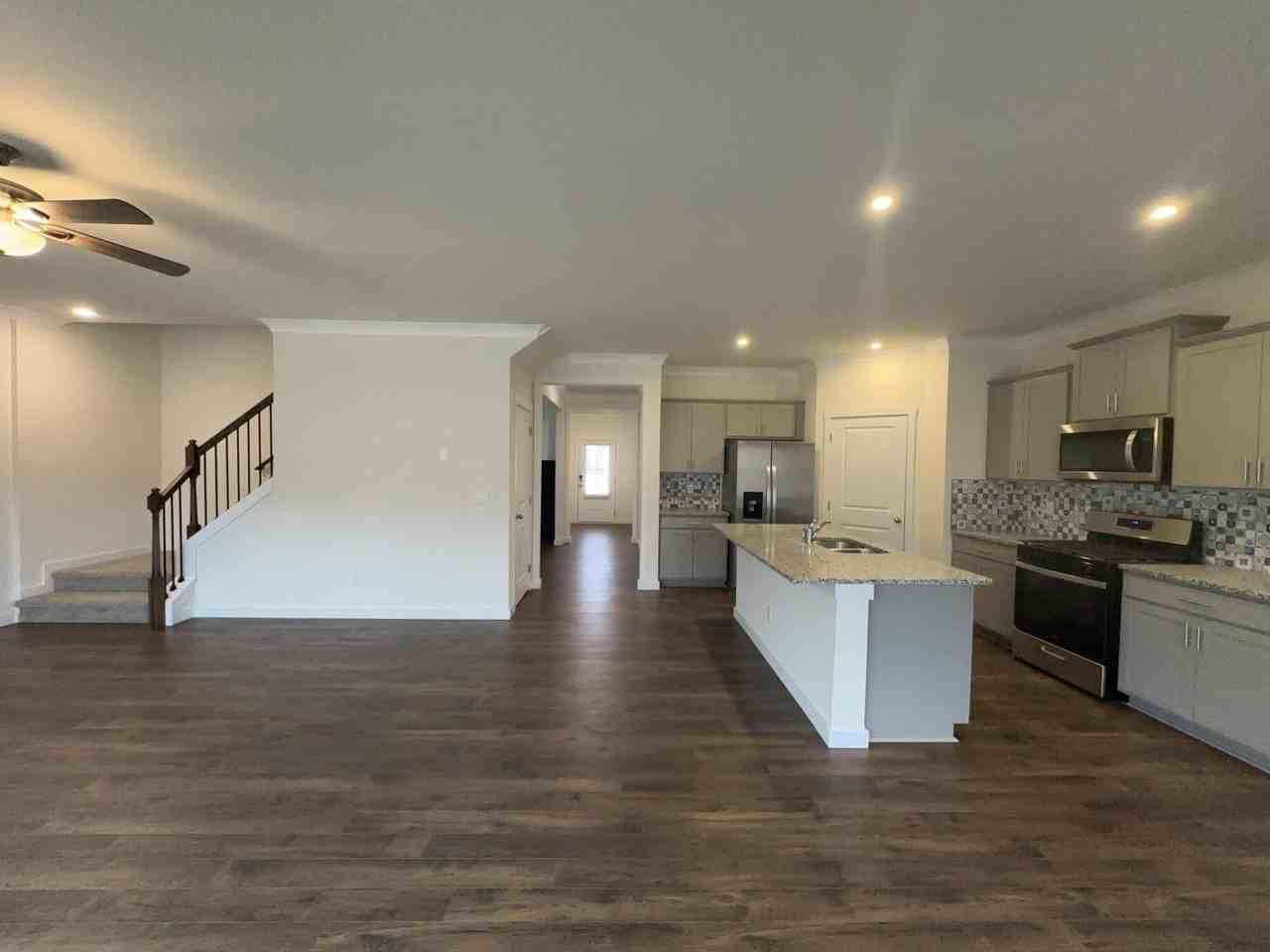 10753 Upland Dr - Photo 6 of 46