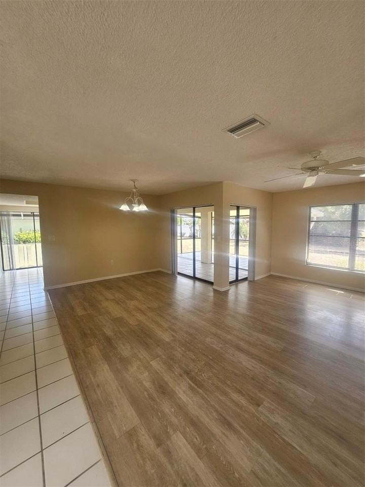 521 Meridan Ave - Photo 5 of 37