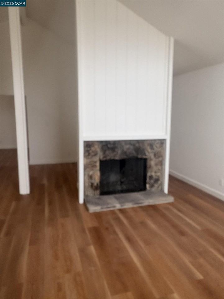 1394 Sussex Way - Photo 2 of 15